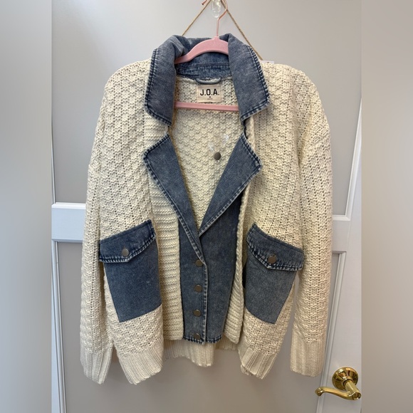 Cream Knit Cardigan with Blue Denim Collar - Picture 2 of 7